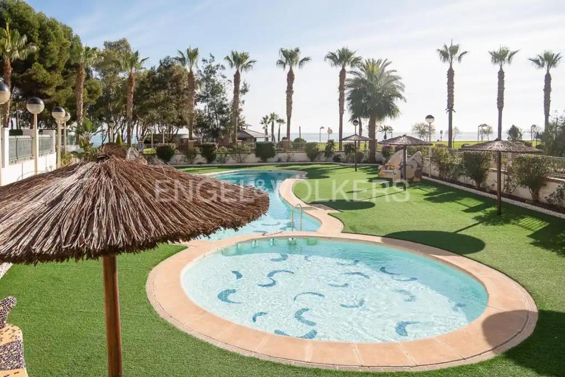 Apartamentos Be Suites Primera Linea Oropesa del Mar Esterno foto